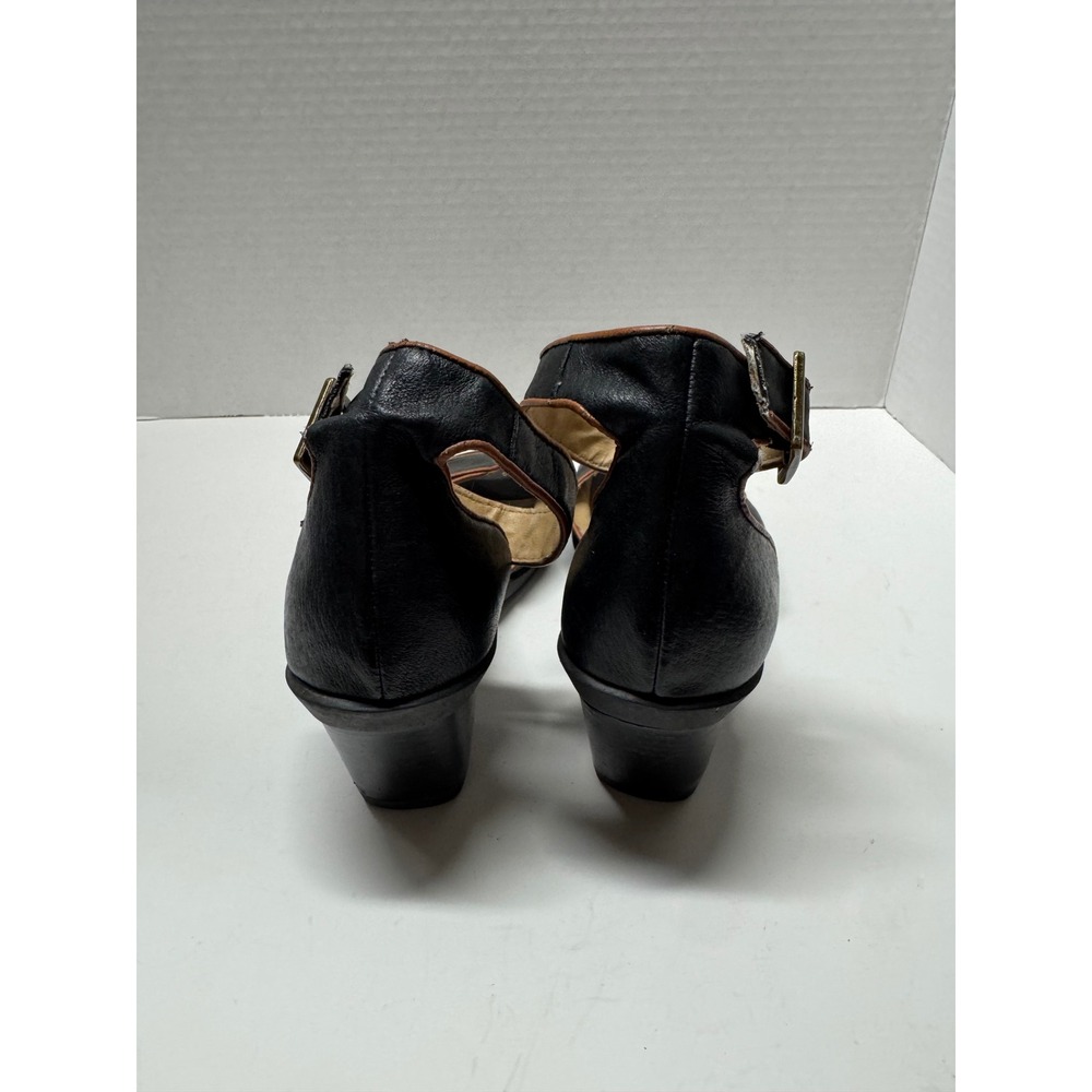 M2 by Miz Mooz Black Leather Ankle Strap Block Heel Sandals Button Detail 6.5 37 - Picture 3 of 11